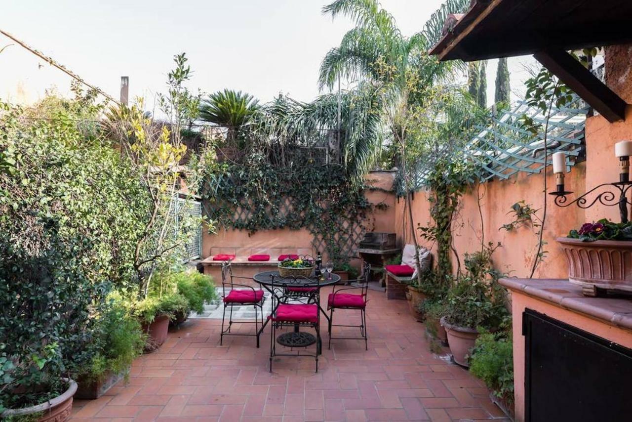Cedro Terrace&jacuzzi - Loft In Trastevere Ferienhaus *