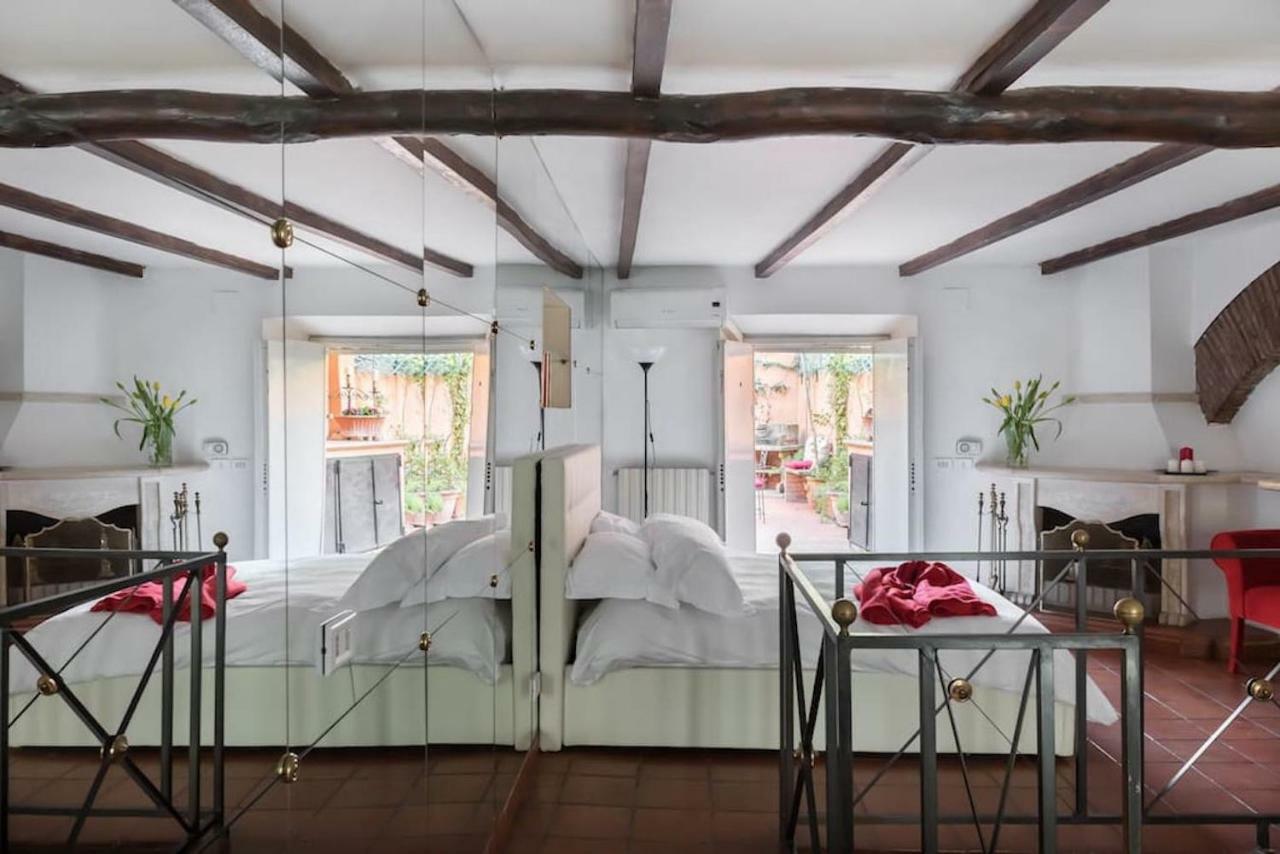 Cedro Terrace&jacuzzi - Loft In Trastevere Ferienhaus