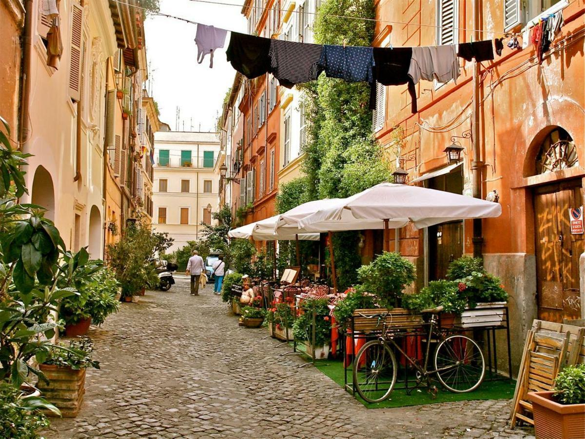 Cedro Terrace&jacuzzi - Loft In Trastevere Ferienhaus